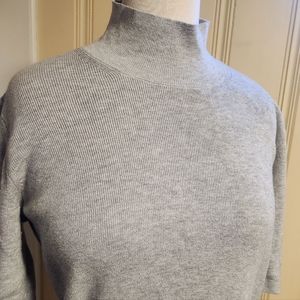 Banana Republic short sleeve sweater